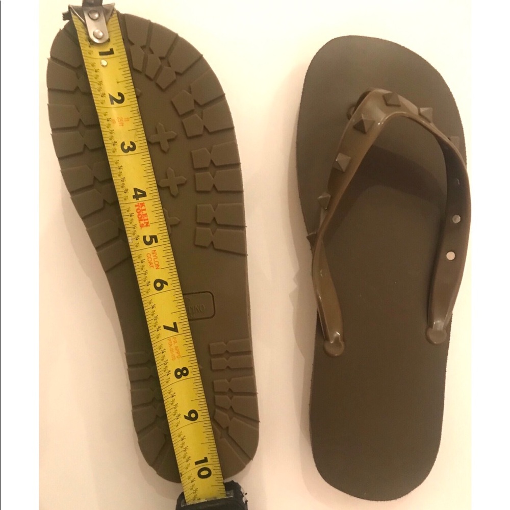 Valentino Garavani Sandals Size 9.